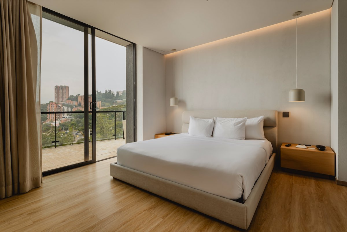 Bedroom, Blanc finish