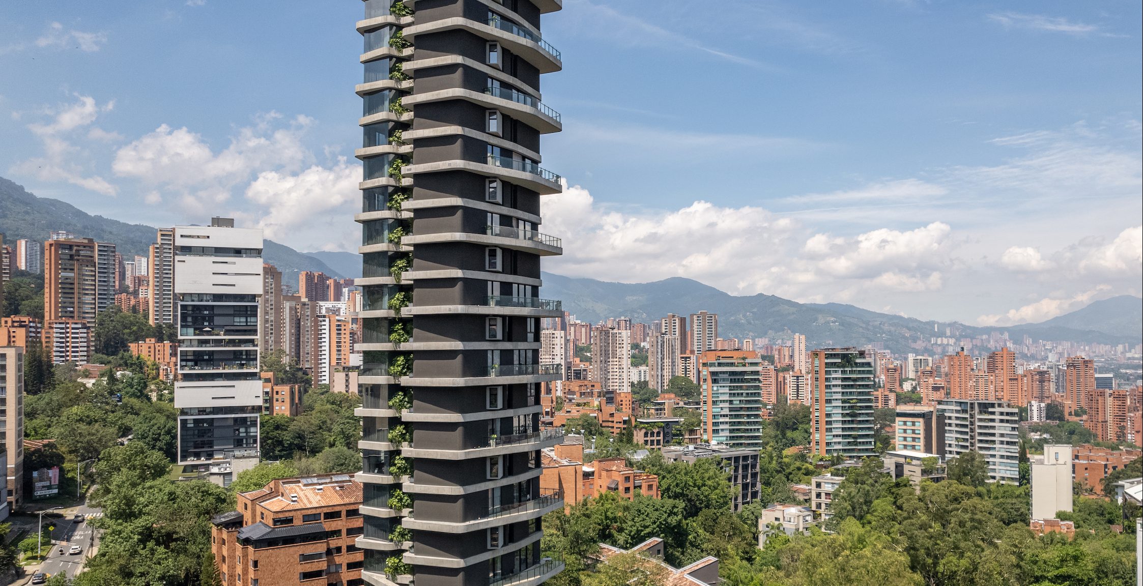 FEELING tower and El Poblado skyline